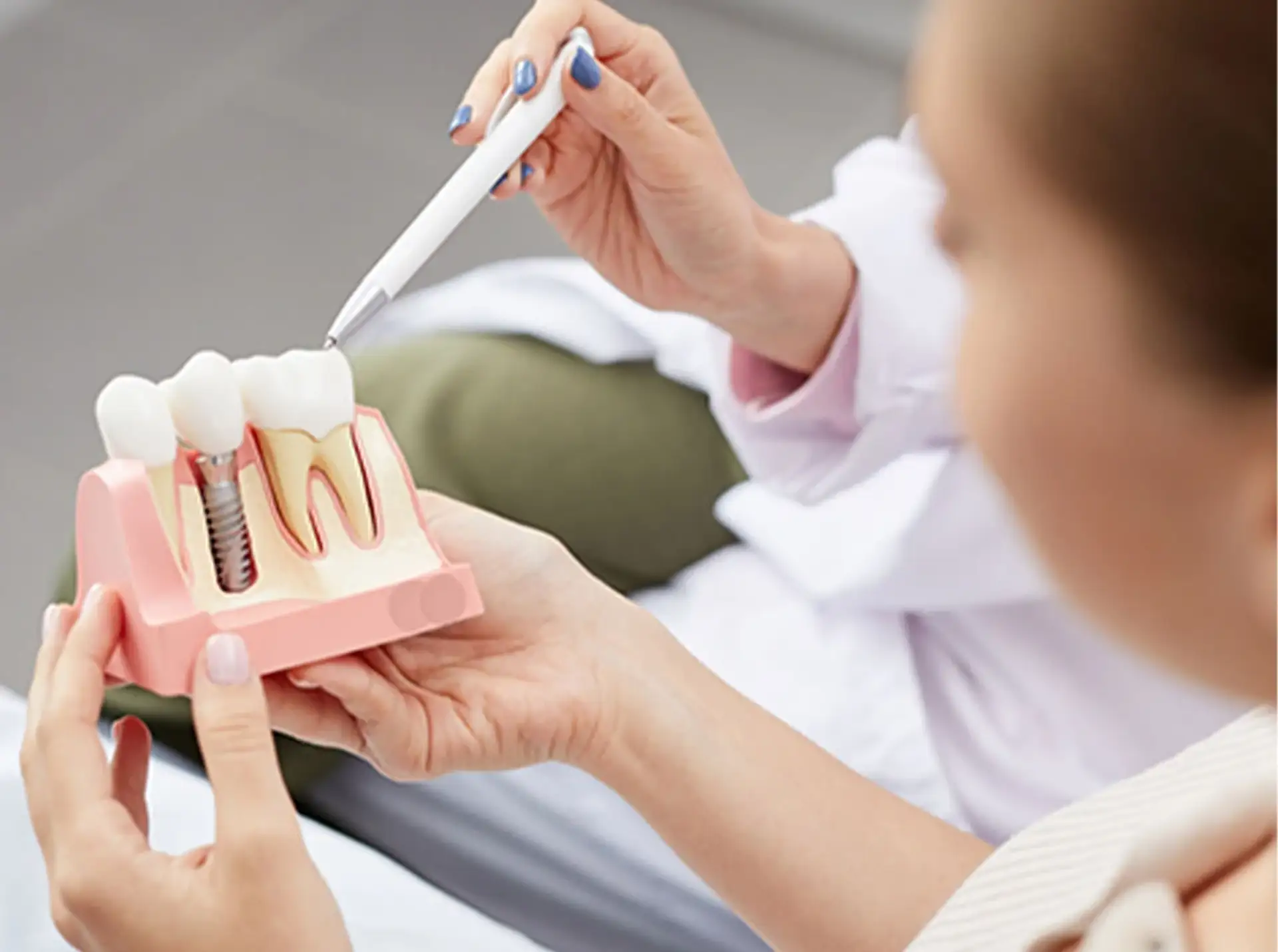 peri-implantitis-treatment